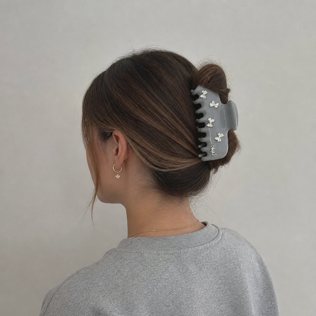 Blue-Gray Pearl Butterfly Bow Acetate Claw Clip