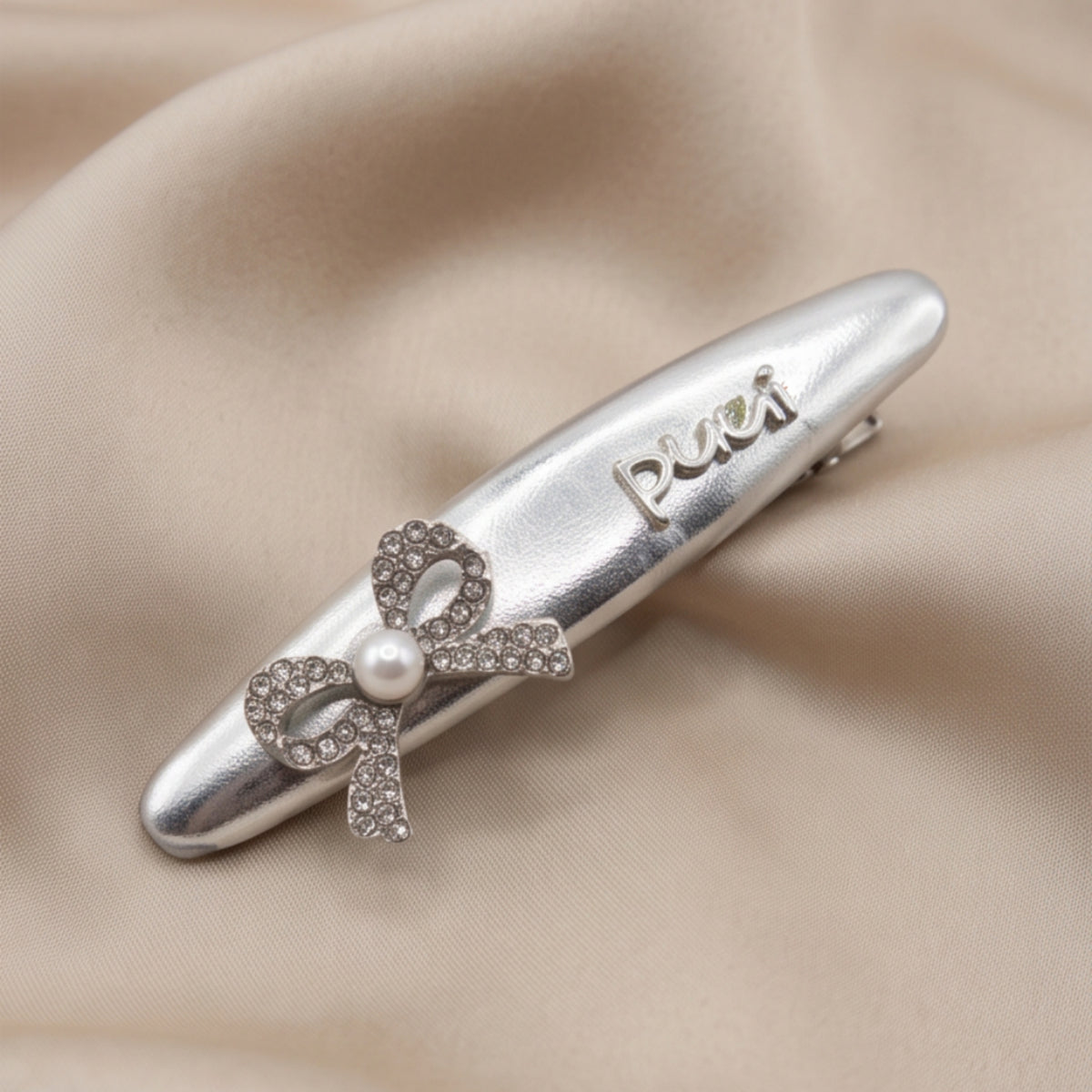 Matte Silver Pearl Bow Alligator Hair Clip