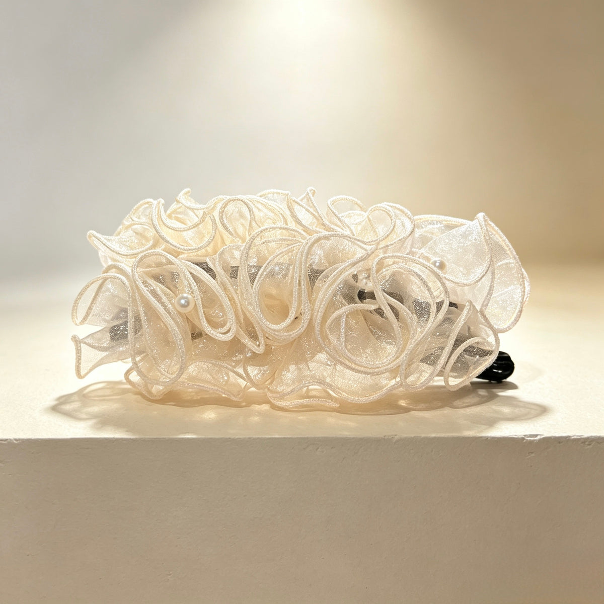 Off-White Pearl Pleated Mesh Banana Hair Clip