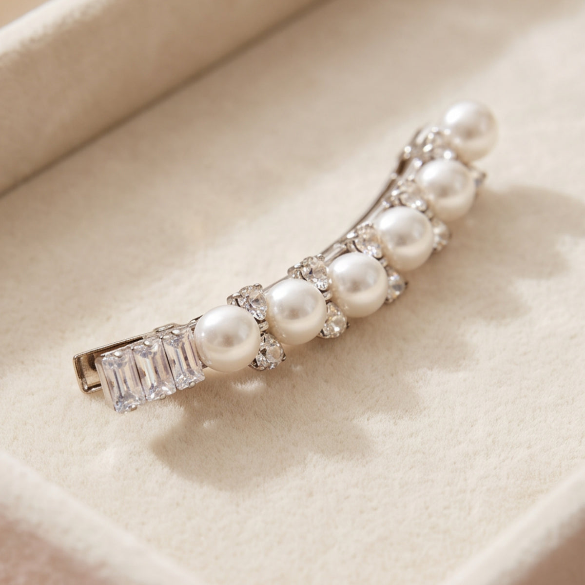 Pearl Rhinestone Bar Alligator Hair Clip